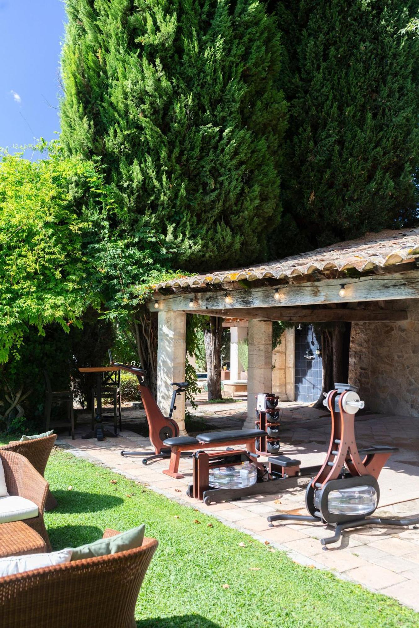 La Magdeleine - Mathias Dandine Hotel Gemenos Exterior photo